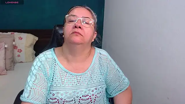 scaelettdubois online show from May 22, 2026, 12:52 am