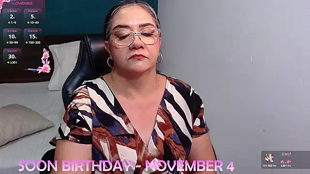 Snapshot of scaelettdubois chatting on November 5, 2025, 1:52 am scaelettdubois online show from November 5, 2025, 1:52 am