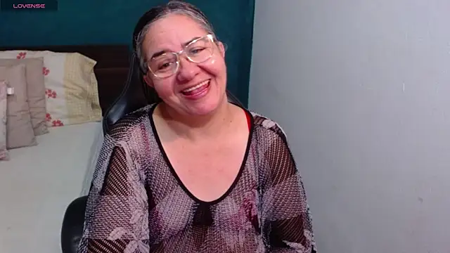 scaelettdubois online show from May 17, 2026, 7:58 pm