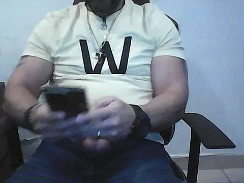 Kalel17073 online show from May 23, 2026, 5:23 pm
