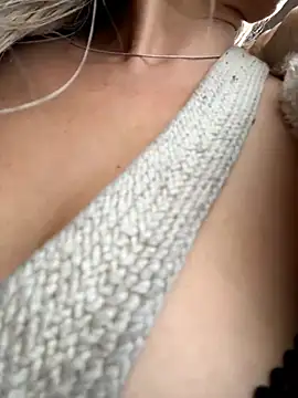 Snapshot of sexymarilyncolombia chatting on February 7, 2026, 2:14 pm sexymarilyncolombia online show from February 7, 2026, 2:14 pm