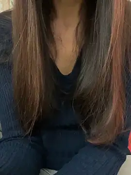 SHARONRodrig online show from November 7, 2025, 5:06 pm