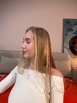 Snapshot of MariaTull chatting on February 19, 2026, 8:28 pm MariaTull online show from February 19, 2026, 8:28 pm