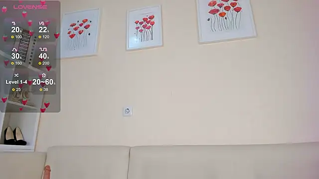 Snapshot of rosa_mariposa_ chatting on February 17, 2025, 11:13 am rosa mariposa online show from February 17, 2025, 11:13 am