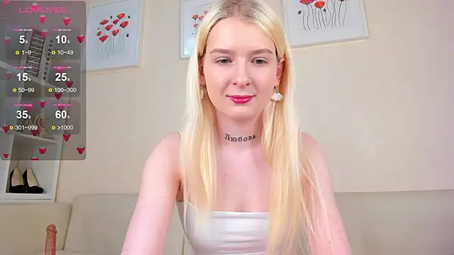 Snapshot of rosa_mariposa_ chatting on February 20, 2025, 3:30 pm rosa mariposa online show from February 20, 2025, 3:30 pm