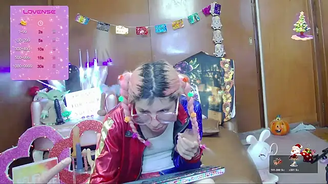 Skinygirl online show from October 29, 2025, 10:09 pm