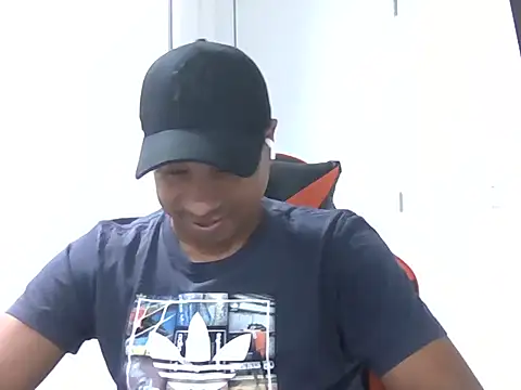 Snapshot of Juninho10c chatting on November 21, 2025, 2:10 am Juninho10c online show from November 21, 2025, 2:10 am