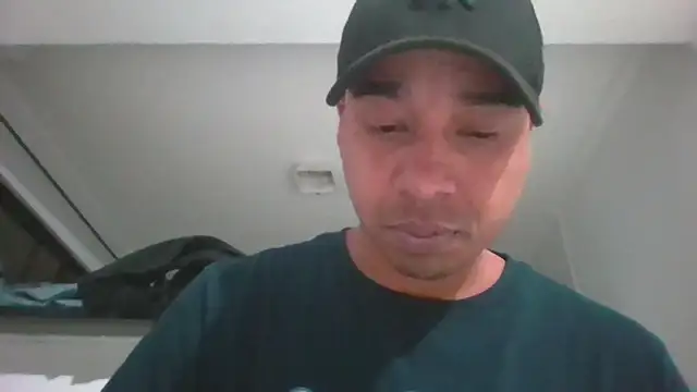 Snapshot of Juninho10c chatting on December 1, 2025, 4:24 am Juninho10c online show from December 1, 2025, 4:24 am