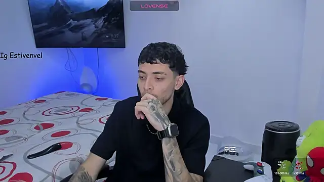 Snapshot of steve_latin chatting on February 13, 2026, 1:33 pm steve latin online show from February 13, 2026, 1:33 pm