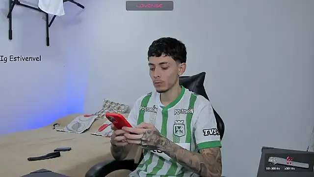 Snapshot of steve_latin chatting on February 22, 2026, 2:25 am steve latin online show from February 22, 2026, 2:25 am