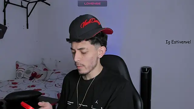 Snapshot of steve_latin chatting on October 24, 2025, 2:05 pm steve latin online show from October 24, 2025, 2:05 pm