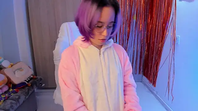 Anto herrera online show from November 4, 2025, 9:18 pm