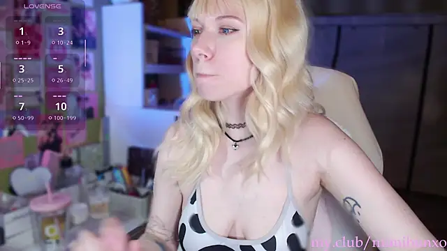 Snapshot of freya_sunny chatting on April 13, 2026, 5:11 am freya sunny online show from April 13, 2026, 5:11 am