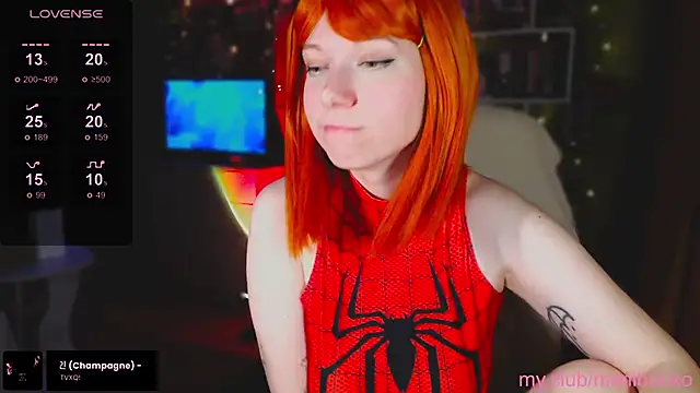 Snapshot of freya_sunny chatting on December 18, 2025, 5:23 am freya sunny online show from December 18, 2025, 5:23 am