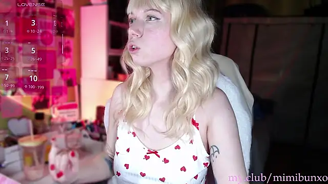 Snapshot of freya_sunny chatting on February 13, 2026, 5:18 am freya sunny online show from February 13, 2026, 5:18 am