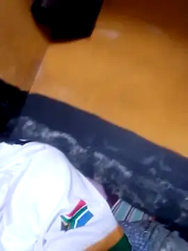 Snapshot of LULE37587001 chatting on November 13, 2025, 12:42 pm LULE37587001 online show from November 13, 2025, 12:42 pm