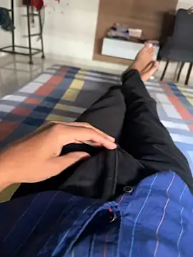 samy6261 online show from December 17, 2025, 9:14 am