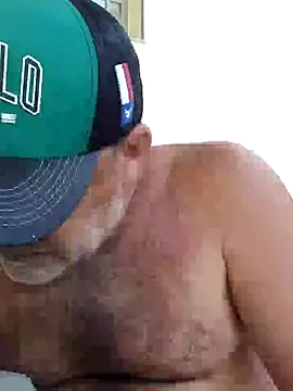 Snapshot of Peludo173317 chatting on November 10, 2025, 6:57 pm Peludo173317 online show from November 10, 2025, 6:57 pm