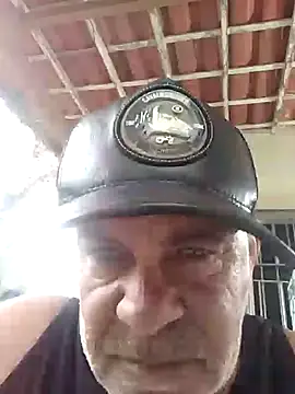 Snapshot of Peludo173317 chatting on September 22, 2025, 7:31 pm Peludo173317 online show from September 22, 2025, 7:31 pm