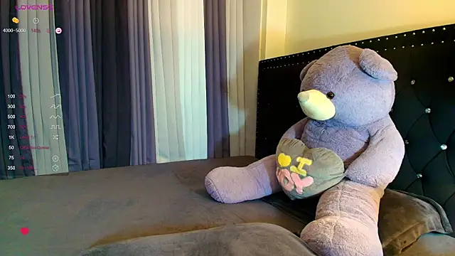 Snapshot of FuckDollNicky chatting on May 31, 2026, 10:32 am FuckDollNicky online show from May 31, 2026, 10:32 am