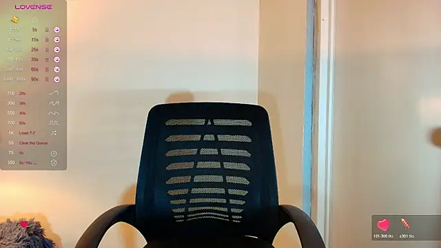 FuckDollNicky online show from April 25, 2026, 7:44 am