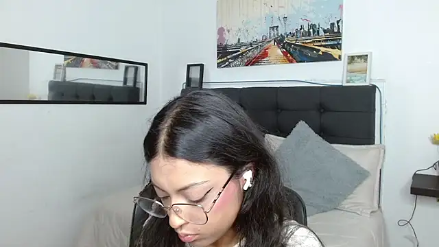 vaness weet online show from November 16, 2025, 7:29 pm