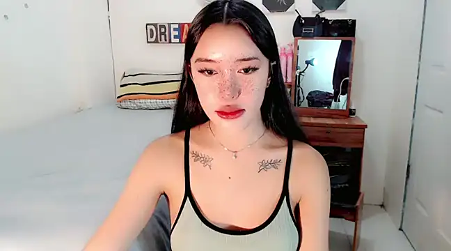 Snapshot of wiggle_nibble chatting on January 13, 2025, 1:39 pm wiggle nibble online show from January 13, 2025, 1:39 pm