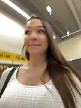 Snapshot of barbiehumpxxx chatting on October 29, 2025, 10:09 pm barbiehumpxxx online show from October 29, 2025, 10:09 pm