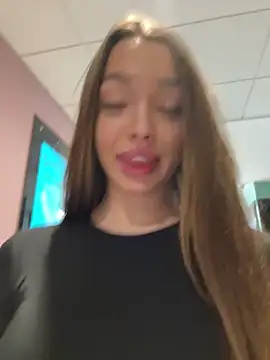 Snapshot of barbiehumpxxx chatting on November 17, 2025, 7:29 pm barbiehumpxxx online show from November 17, 2025, 7:29 pm