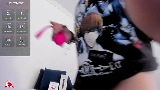 Snapshot of HEAVY_MEGAN chatting on October 25, 2025, 1:01 pm HEAVY MEGAN online show from October 25, 2025, 1:01 pm