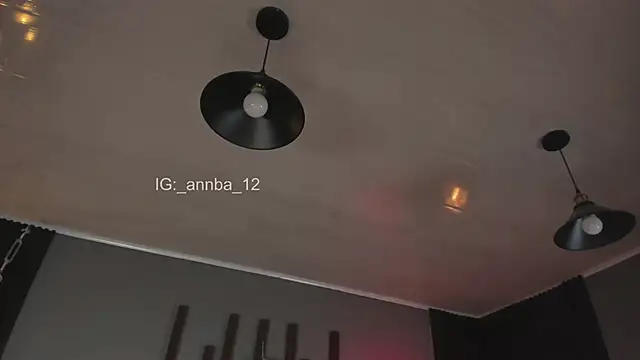 Snapshot of annie_barozzi chatting on December 3, 2025, 1:32 pm annie barozzi online show from December 3, 2025, 1:32 pm