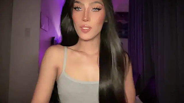 Snapshot of Bella_Gordon chatting on October 7, 2025, 12:50 pm Bella Gordon online show from October 7, 2025, 12:50 pm