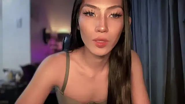 Snapshot of Bella_Gordon chatting on October 14, 2025, 7:36 pm Bella Gordon online show from October 14, 2025, 7:36 pm