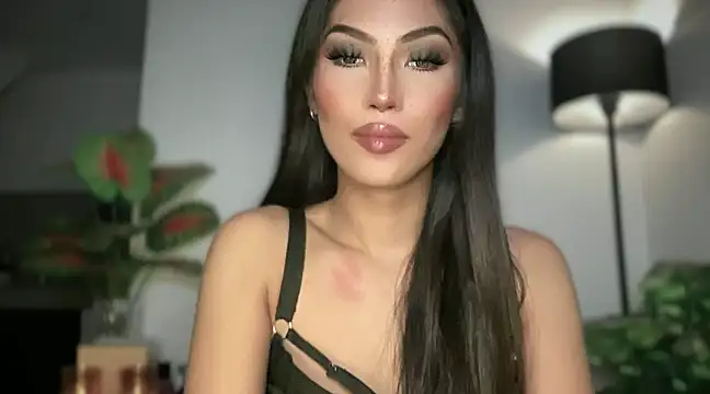 Snapshot of Bella_Gordon chatting on February 9, 2025, 5:43 pm Bella Gordon online show from February 9, 2025, 5:43 pm