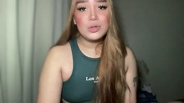 Snapshot of MissCataleyaxxx chatting on January 28, 2025, 1:08 am MissCataleyaxxx online show from January 28, 2025, 1:08 am