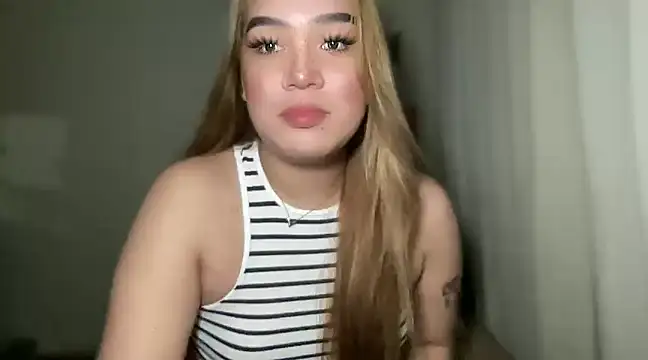 Snapshot of MissCataleyaxxx chatting on January 9, 2025, 1:39 am MissCataleyaxxx online show from January 9, 2025, 1:39 am