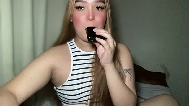 Snapshot of MissCataleyaxxx chatting on January 26, 2025, 1:52 am MissCataleyaxxx online show from January 26, 2025, 1:52 am