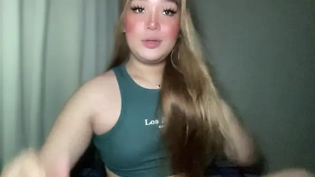 Snapshot of MissCataleyaxxx chatting on January 27, 2025, 1:05 am MissCataleyaxxx online show from January 27, 2025, 1:05 am