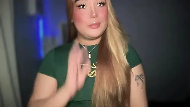 Snapshot of MissCataleyaxxx chatting on September 9, 2025, 3:16 am MissCataleyaxxx online show from September 9, 2025, 3:16 am