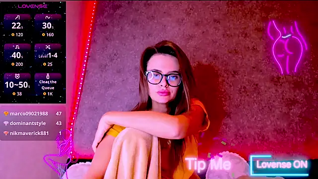 Snapshot of madina_taher chatting on February 2, 2026, 12:04 pm madina taher online show from February 2, 2026, 12:04 pm