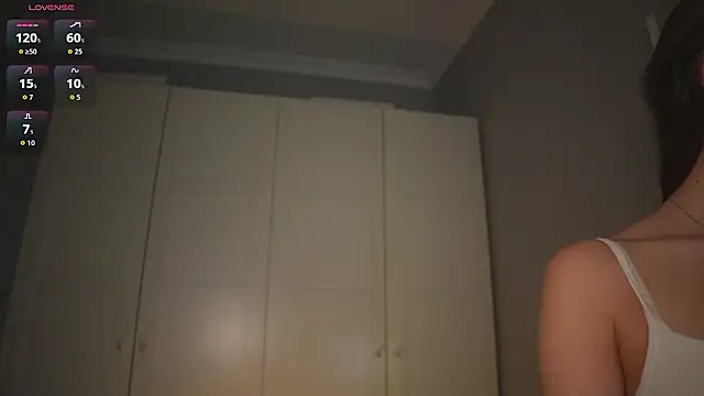 -JuicyMolly- online show from March 16, 2026, 2:21 pm