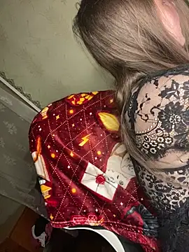 Snapshot of Var_Kiss chatting on February 14, 2026, 2:39 pm Var Kiss online show from February 14, 2026, 2:39 pm