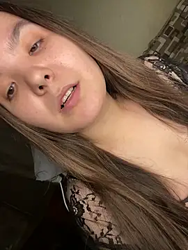 Snapshot of Var_Kiss chatting on November 24, 2025, 11:54 am Var Kiss online show from November 24, 2025, 11:54 am