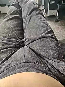 kiam471 online show from February 24, 2026, 1:45 pm