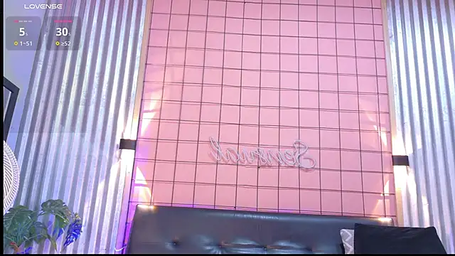 mensia hernandz online show from November 12, 2025, 1:26 pm