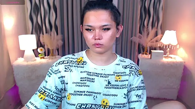 Snapshot of Ella_Fantasiax chatting on October 30, 2025, 7:44 pm Ella Fantasiax online show from October 30, 2025, 7:44 pm