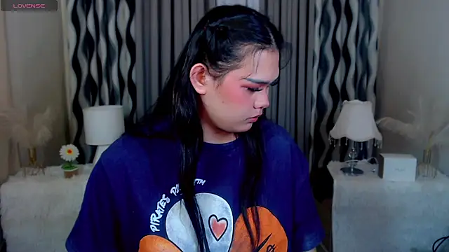 Snapshot of Ella_Fantasiax chatting on October 19, 2025, 6:38 am Ella Fantasiax online show from October 19, 2025, 6:38 am