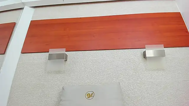 Snapshot of allice_green chatting on November 27, 2025, 2:01 am allice green online show from November 27, 2025, 2:01 am