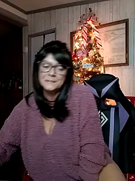 Snapshot of cowgirlc chatting on December 4, 2024, 3:20 am cowgirlc online show from December 4, 2024, 3:20 am