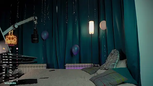 VIktorSecret online show from April 13, 2026, 3:43 am